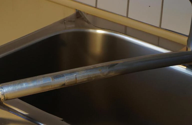 キッチン設備の水漏れトラブルを即解決！